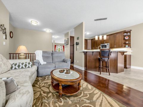 Photo 8 at 826 Booth Avenue, Alcona, Innisfil