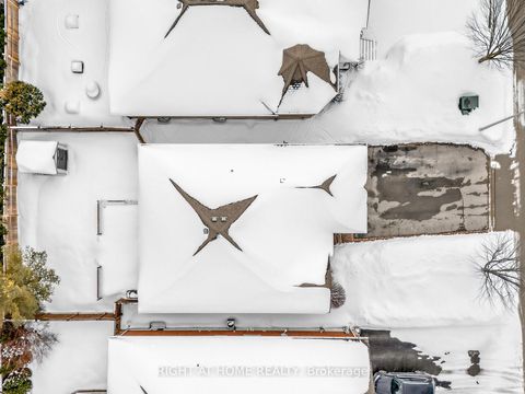 Photo 37 at 826 Booth Avenue, Alcona, Innisfil