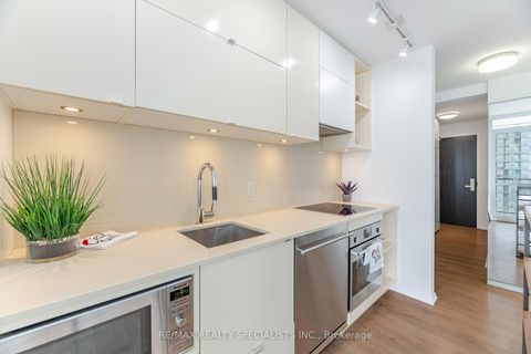 Photo 6 at 3012 - 125 Peter Street, Waterfront Communities C1, Toronto