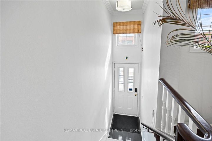 Photo 5 at 808 - 1400 The Esplanade N, Town Centre, Pickering