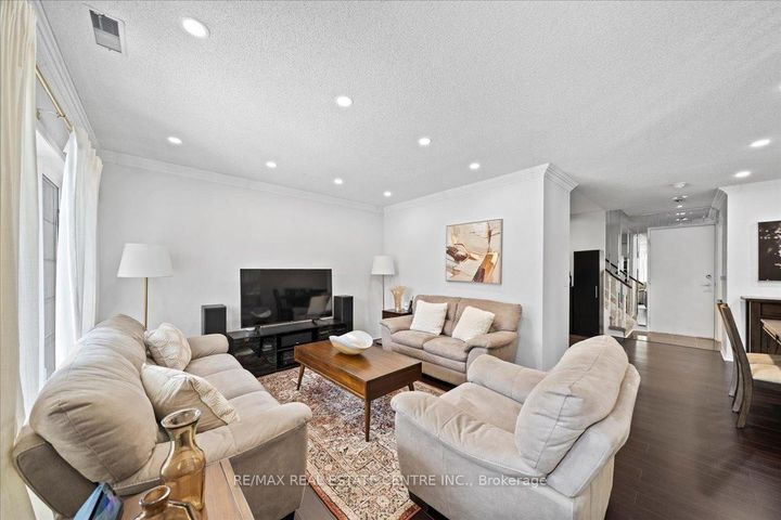 Photo 11 at 808 - 1400 The Esplanade N, Town Centre, Pickering