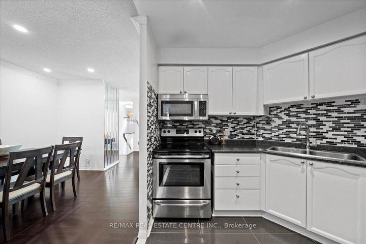 Photo 16 at 808 - 1400 The Esplanade N, Town Centre, Pickering