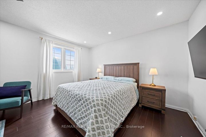 Photo 40 at 808 - 1400 The Esplanade N, Town Centre, Pickering