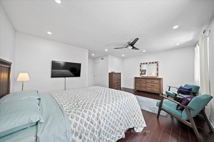 Photo 41 at 808 - 1400 The Esplanade N, Town Centre, Pickering