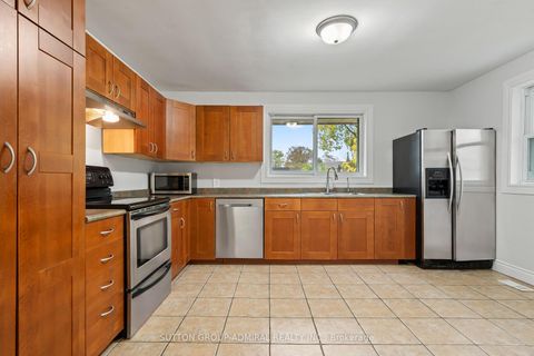 Photo 19 at 110 Cumberland Street, Allandale, Barrie