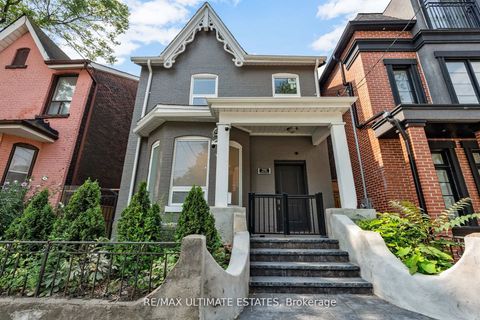 Photo 1 at 290 Bathurst Street, Bellwoods, Toronto