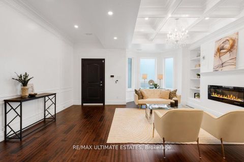 Photo 5 at 290 Bathurst Street, Bellwoods, Toronto