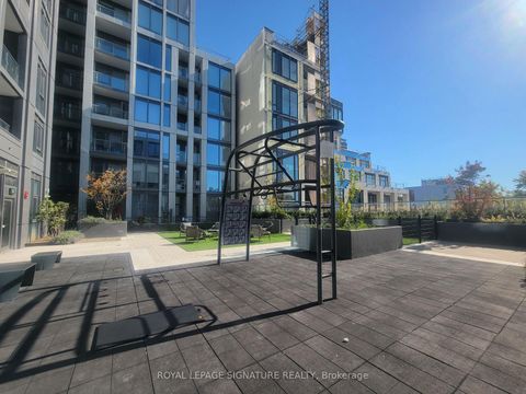 Photo 19 at 210 - 2020 Bathurst Street, Cedarvale, Toronto