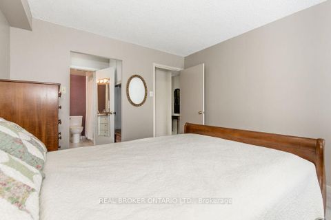 Photo 8 at 208 - 181 Collier Street, North Shore, Barrie