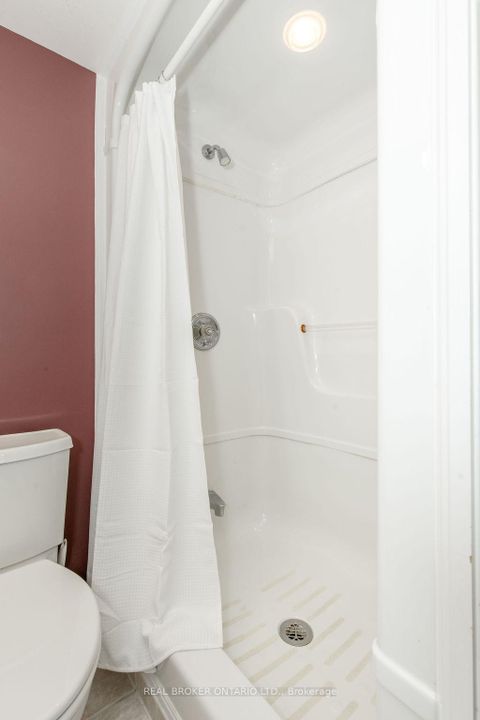 Photo 11 at 208 - 181 Collier Street, North Shore, Barrie