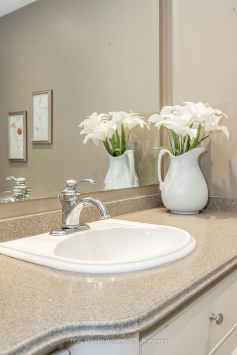 Photo 35 at 208 - 181 Collier Street, North Shore, Barrie