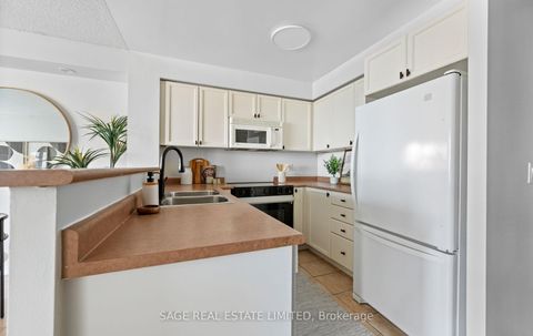 Photo 10 at 1008 - 15 Michael Power Place, City Centre West, Toronto