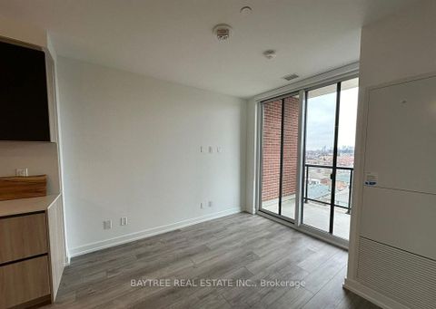 Photo 2 at 511 - 3100 Keele Street, CFB, Toronto