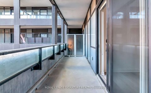 Photo 16 at 403 - 9 Tecumseth Street, Niagara, Toronto