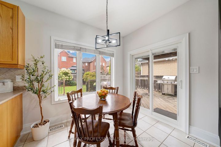 Photo 8 at 67 Chaplin Crescent, Georgetown, Halton Hills