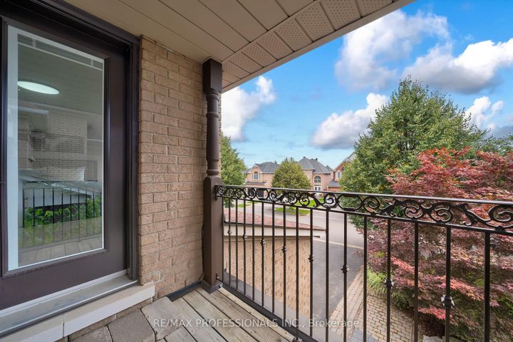 Photo 19 at 67 Chaplin Crescent, Georgetown, Halton Hills