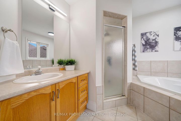 Photo 21 at 67 Chaplin Crescent, Georgetown, Halton Hills