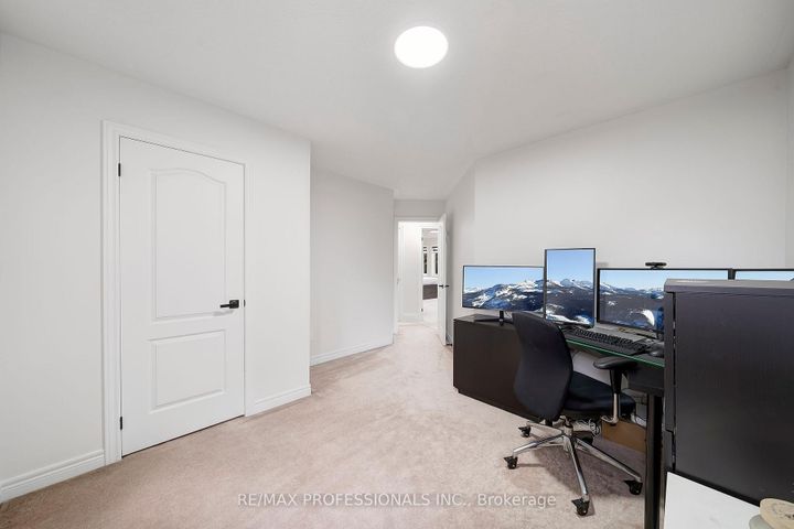 Photo 26 at 67 Chaplin Crescent, Georgetown, Halton Hills