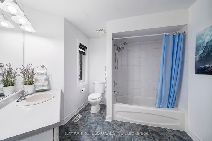 Photo 27 at 67 Chaplin Crescent, Georgetown, Halton Hills