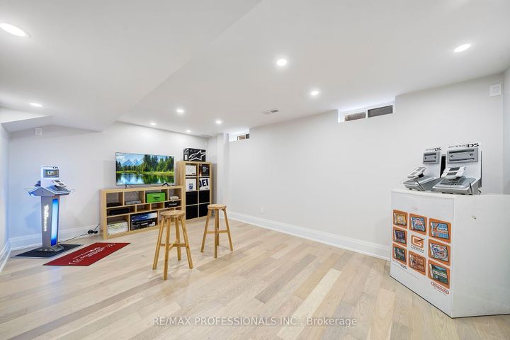 Photo 31 at 67 Chaplin Crescent, Georgetown, Halton Hills