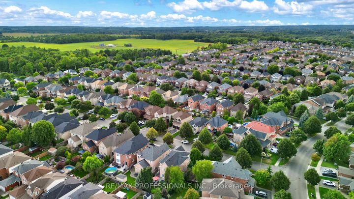 Photo 40 at 67 Chaplin Crescent, Georgetown, Halton Hills