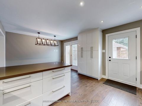 Photo 12 at 139 John West Way, Bayview Wellington, Aurora