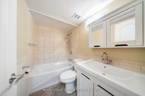 Photo 17 at 202 - 260 Seneca Hill Drive, Don Valley Village, Toronto