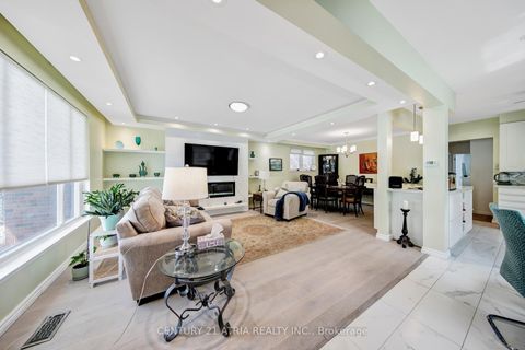 Photo 4 at 43 Aragon Avenue, Sullivan, Toronto