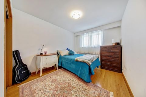 Photo 12 at 43 Aragon Avenue, Sullivan, Toronto