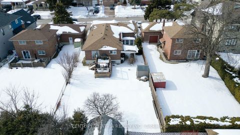 Photo 22 at 43 Aragon Avenue, Sullivan, Toronto