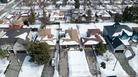 Photo 24 at 43 Aragon Avenue, Sullivan, Toronto