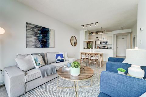 Photo 9 at 2001 - 10 Navy Wharf Court, Waterfront Communities C1, Toronto