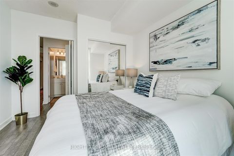 Photo 20 at 2001 - 10 Navy Wharf Court, Waterfront Communities C1, Toronto