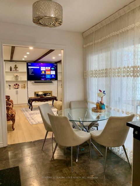 Photo 9 at 91 Lucas Street, Mill Pond, Richmond Hill