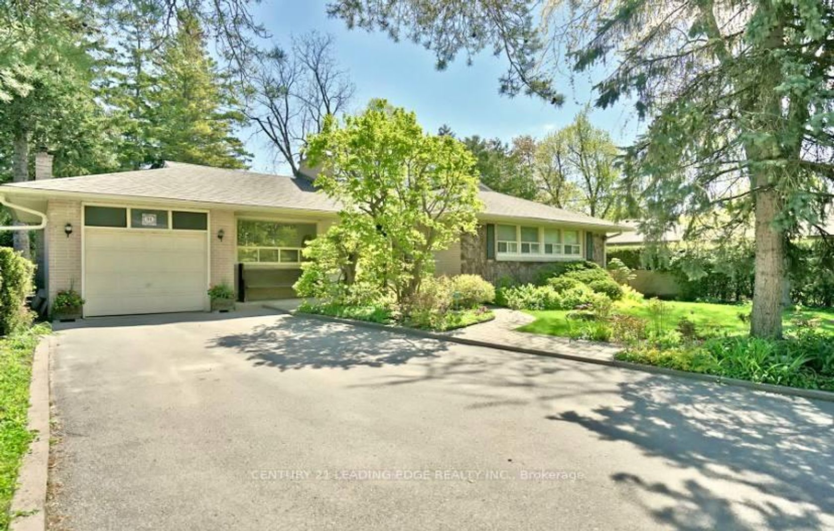 91 Lucas Street, Mill Pond, Richmond Hill photo number 2