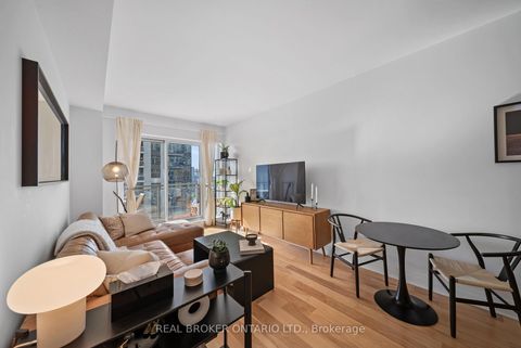 Photo 7 at 1305 - 83 Redpath Avenue, Mount Pleasant West, Toronto