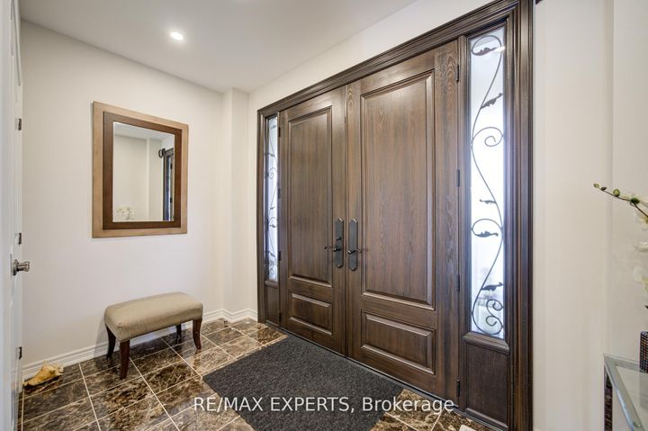 Photo 8 at 277 Chatfield Drive S, Vellore Village, Vaughan