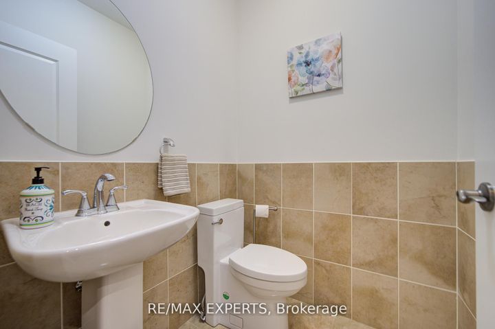 Photo 11 at 277 Chatfield Drive S, Vellore Village, Vaughan