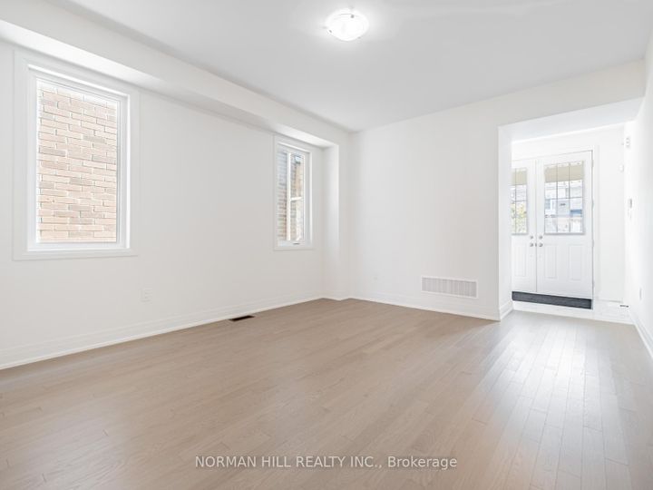 Photo 5 at 7 Lilestone Drive, Credit Valley, Brampton