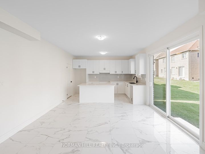 Photo 10 at 7 Lilestone Drive, Credit Valley, Brampton