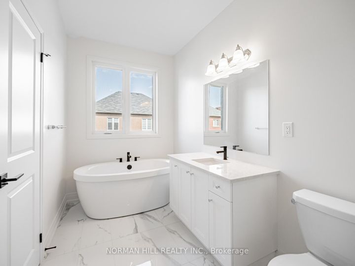 Photo 18 at 7 Lilestone Drive, Credit Valley, Brampton