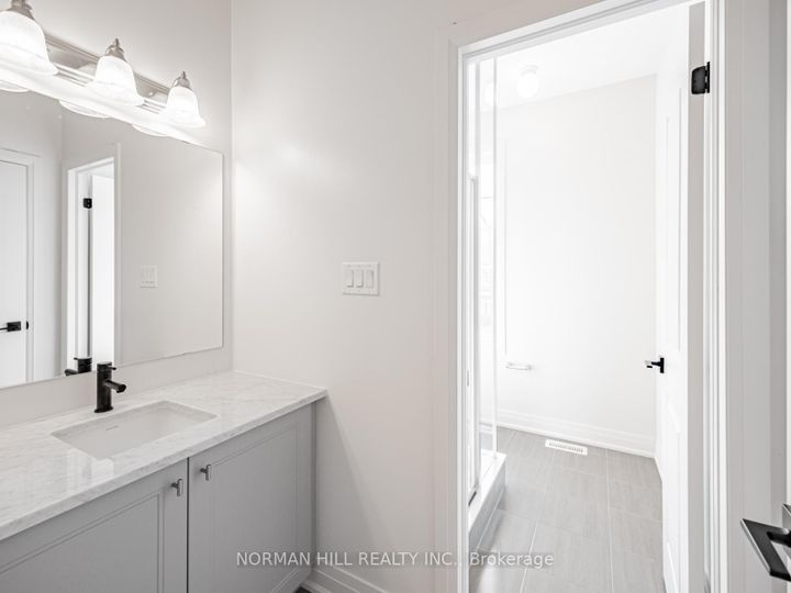 Photo 22 at 7 Lilestone Drive, Credit Valley, Brampton