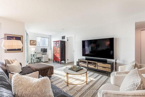 Photo 7 at 2212 - 77 Harbour Square, Waterfront Communities C1, Toronto