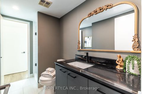 Photo 10 at 2212 - 77 Harbour Square, Waterfront Communities C1, Toronto