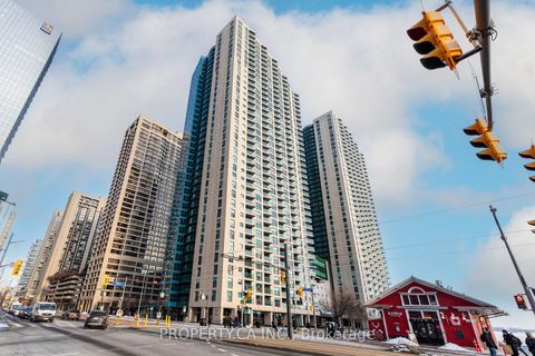 Photo 24 at 2212 - 77 Harbour Square, Waterfront Communities C1, Toronto