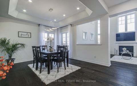 Photo 4 at 2 Bamburg Street, Sutton & Jackson's Point, Georgina