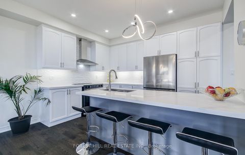 Photo 10 at 2 Bamburg Street, Sutton & Jackson's Point, Georgina