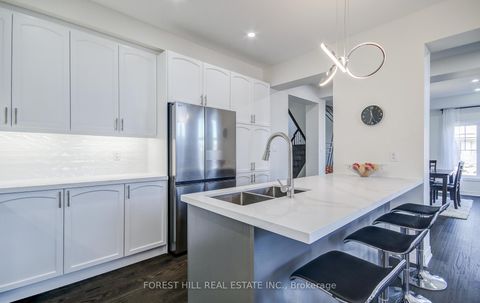 Photo 11 at 2 Bamburg Street, Sutton & Jackson's Point, Georgina