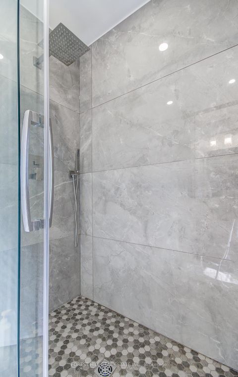 Photo 26 at 2 Bamburg Street, Sutton & Jackson's Point, Georgina