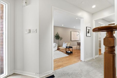 Photo 3 at 41 Dunsmore Crescent, Crosby, Richmond Hill